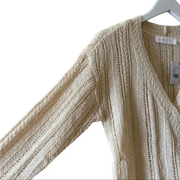 ASTR Faux Wrap V-neck Pointelle Knit Pullover Sweater in Beige Cream SZ XS - Picture 7 of 15